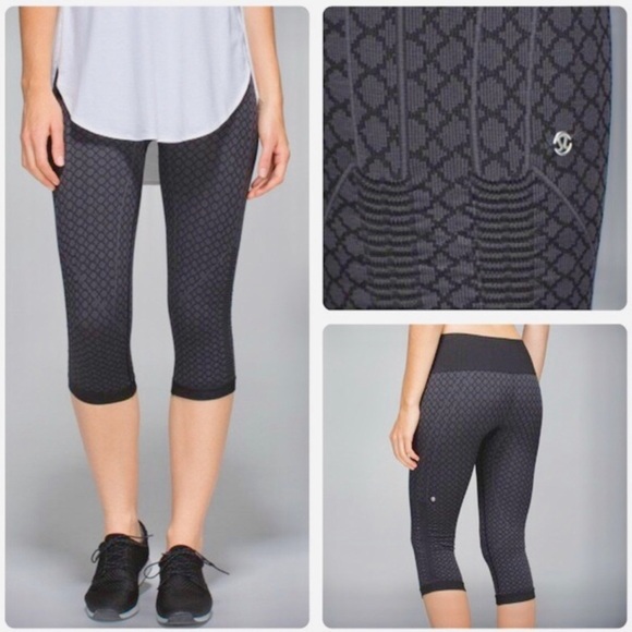 lululemon athletica Pants - Like New Lululemon Cropped Leggings